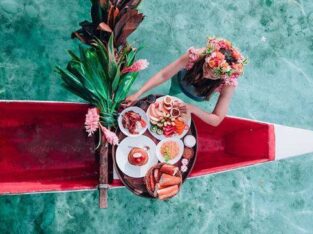 Traditional Tahitian meal delivered by boat