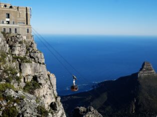 Cable Car to Table Mountain, Cape Town