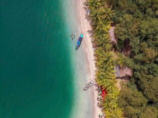 Panama, Bocas del Toro, Red Frog Beach