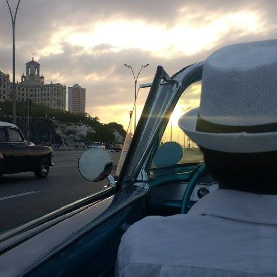 Havana panoramic drive classic car