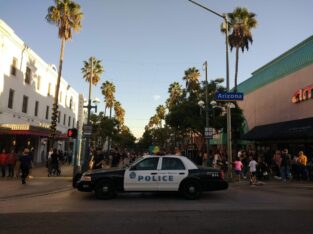 Third Street promenade police car