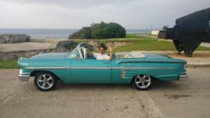 Havana panoramic tour open top classic car